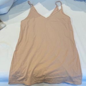 Light pink V- neck tank top!